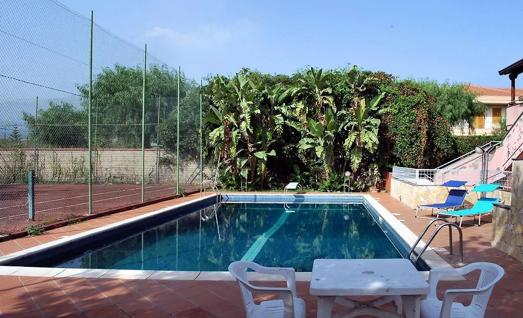 Appartamento Paradise Fondachello  Daire